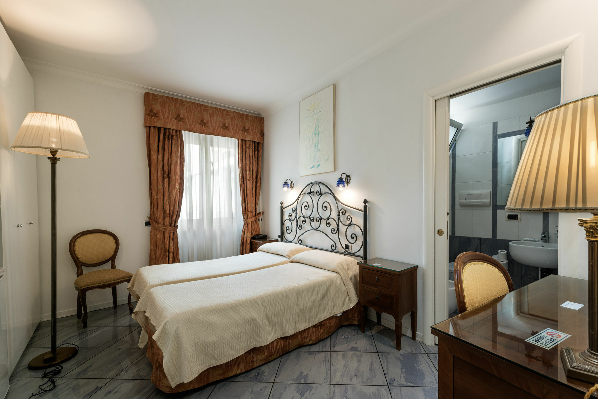 Fiorentini Residence Napoli Luaran gambar